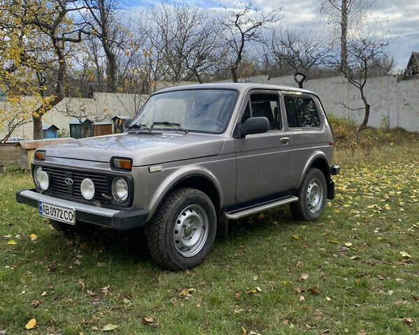 Серый ВАЗ 2121 Нива, объемом двигателя 1.57 л и пробегом 88 тыс. км за 4200 $, фото 1 на Automoto.ua
