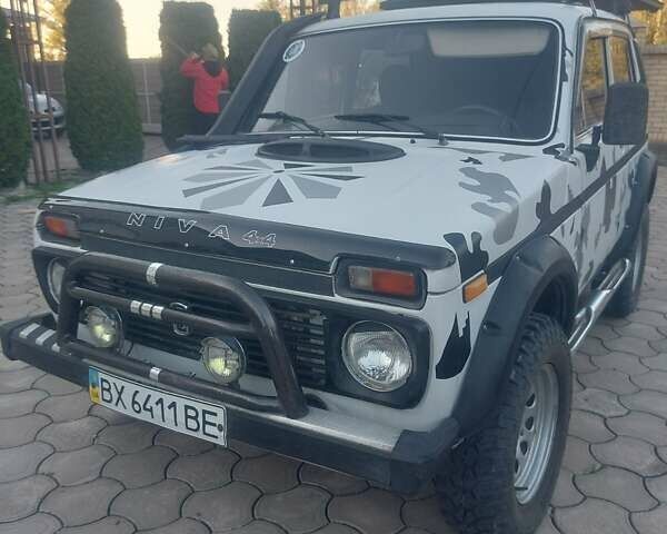 Серый ВАЗ 2121 Нива, объемом двигателя 0 л и пробегом 93 тыс. км за 3700 $, фото 1 на Automoto.ua