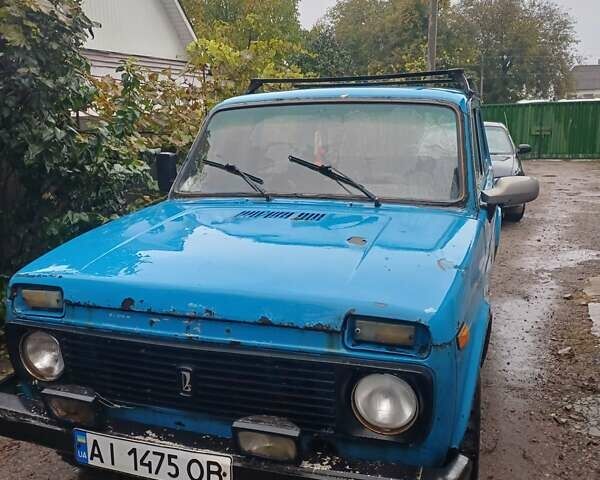 Синий ВАЗ 2121 Нива, объемом двигателя 1.6 л и пробегом 50 тыс. км за 1100 $, фото 1 на Automoto.ua