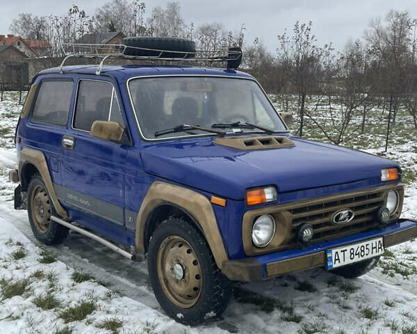 Синий ВАЗ 2121 Нива, объемом двигателя 1.6 л и пробегом 82 тыс. км за 3000 $, фото 1 на Automoto.ua