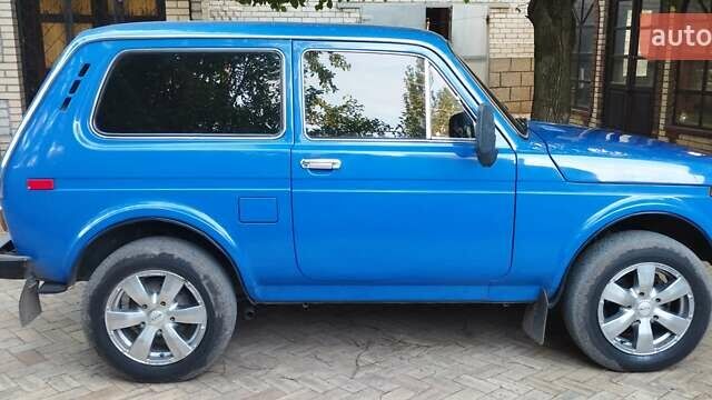 Синій ВАЗ 2121 Нива, об'ємом двигуна 1.57 л та пробігом 138 тис. км за 3000 $, фото 1 на Automoto.ua