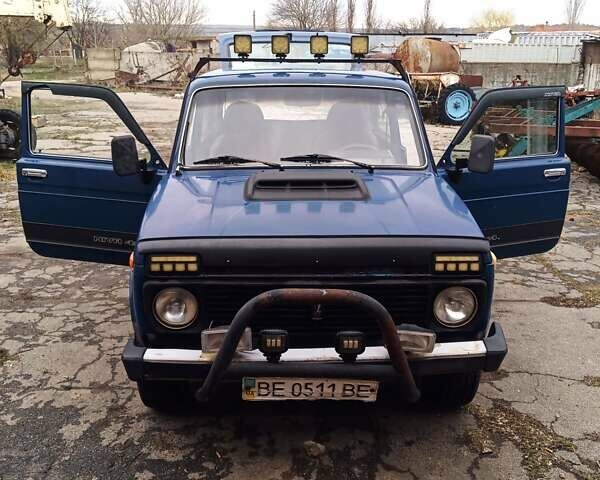 Синий ВАЗ 2121 Нива, объемом двигателя 1.69 л и пробегом 169 тыс. км за 3100 $, фото 1 на Automoto.ua