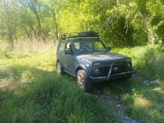 Синий ВАЗ 2121, объемом двигателя 1.7 л и пробегом 197 тыс. км за 3800 $, фото 1 на Automoto.ua