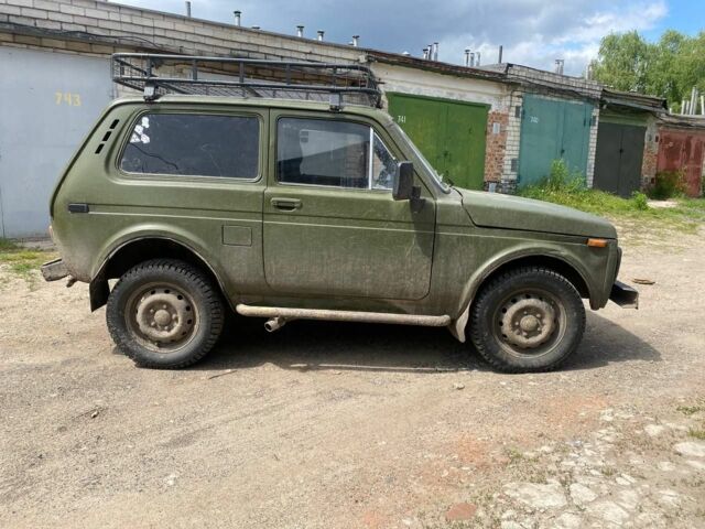 Зелений ВАЗ 2121, об'ємом двигуна 1 л та пробігом 300 тис. км за 2000 $, фото 1 на Automoto.ua