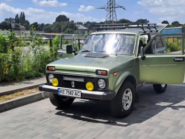 Зелений ВАЗ 2121, об'ємом двигуна 1.6 л та пробігом 150 тис. км за 3000 $, фото 1 на Automoto.ua