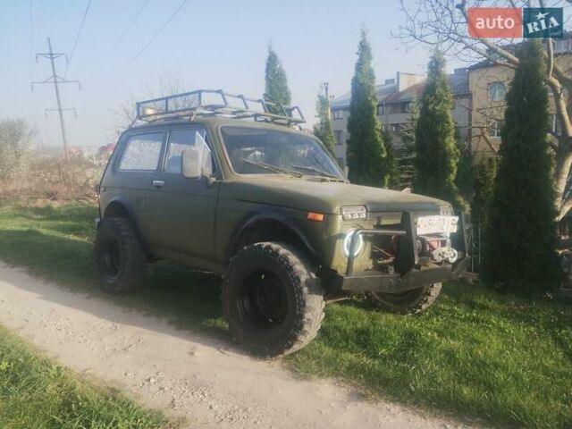 Зеленый ВАЗ 2121 Нива, объемом двигателя 1.6 л и пробегом 100 тыс. км за 1999 $, фото 1 на Automoto.ua