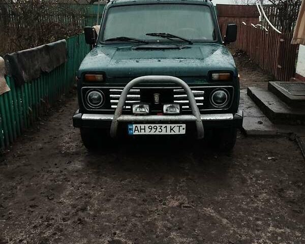 Зеленый ВАЗ 2121 Нива, объемом двигателя 1.69 л и пробегом 48 тыс. км за 2560 $, фото 1 на Automoto.ua