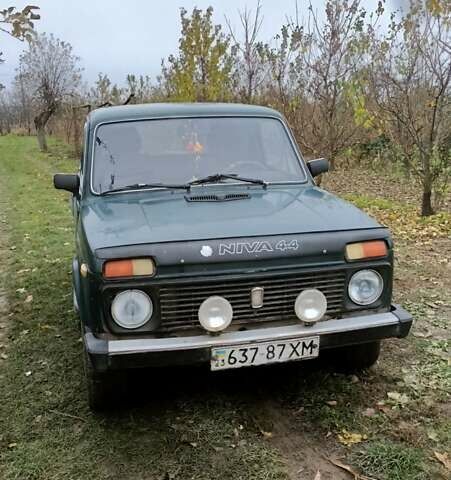 Зелений ВАЗ 2121 Нива, об'ємом двигуна 1.6 л та пробігом 280 тис. км за 1800 $, фото 1 на Automoto.ua