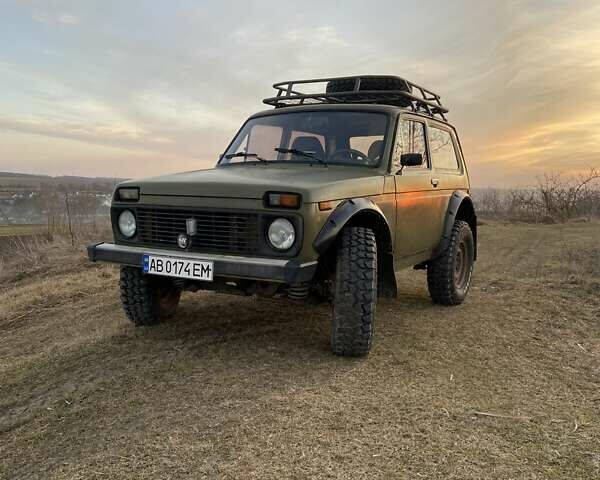 Зеленый ВАЗ 2121 Нива, объемом двигателя 1.57 л и пробегом 30 тыс. км за 4000 $, фото 1 на Automoto.ua