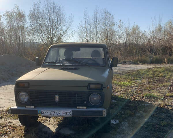 Зеленый ВАЗ 2121 Нива, объемом двигателя 1.69 л и пробегом 100 тыс. км за 1800 $, фото 1 на Automoto.ua