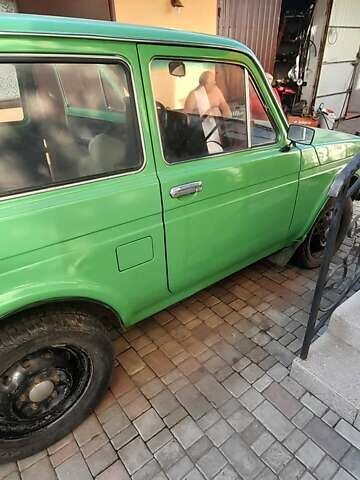 Зеленый ВАЗ 2121 Нива, объемом двигателя 1.57 л и пробегом 60 тыс. км за 2300 $, фото 1 на Automoto.ua