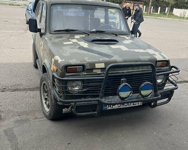 Зеленый ВАЗ 2121 Нива, объемом двигателя 1.6 л и пробегом 1 тыс. км за 2100 $, фото 1 на Automoto.ua