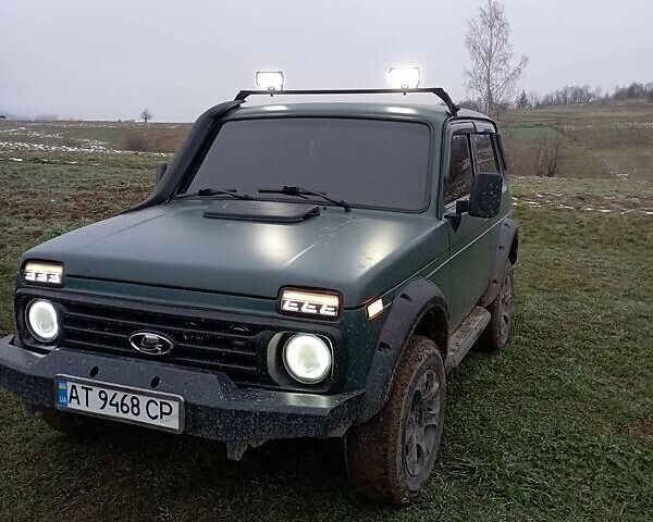 Зелений ВАЗ 2121 Нива, об'ємом двигуна 1.7 л та пробігом 160 тис. км за 5800 $, фото 1 на Automoto.ua