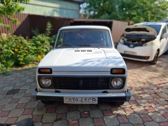 Белый ВАЗ 21213 Niva, объемом двигателя 1.7 л и пробегом 2 тыс. км за 2700 $, фото 1 на Automoto.ua
