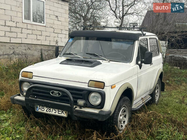 Белый ВАЗ 21213 Niva, объемом двигателя 1.7 л и пробегом 150 тыс. км за 1900 $, фото 1 на Automoto.ua