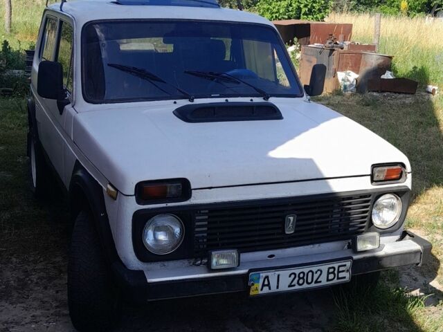 Белый ВАЗ 21213 Niva, объемом двигателя 1 л и пробегом 250 тыс. км за 50000 $, фото 1 на Automoto.ua