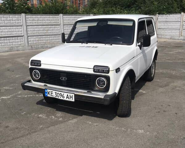 Білий ВАЗ 21213 Niva, об'ємом двигуна 0 л та пробігом 89 тис. км за 2700 $, фото 1 на Automoto.ua