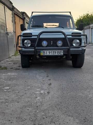 Белый ВАЗ 21213 Niva, объемом двигателя 1.7 л и пробегом 305 тыс. км за 5100 $, фото 1 на Automoto.ua
