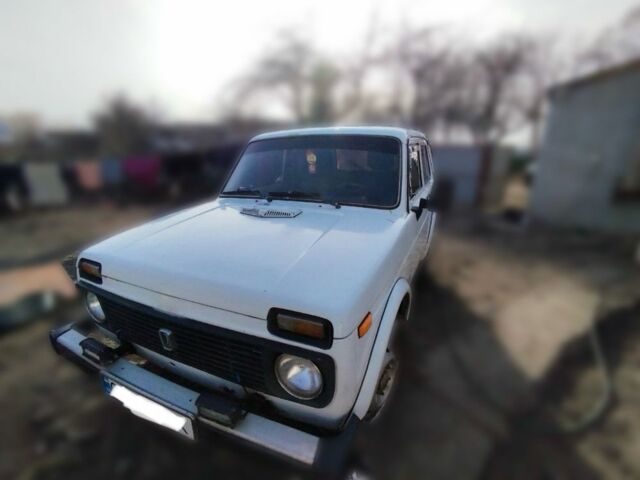Білий ВАЗ 21213 Niva, об'ємом двигуна 1.7 л та пробігом 250 тис. км за 2000 $, фото 1 на Automoto.ua