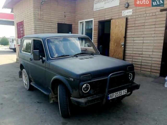 Черный ВАЗ 21213 Niva, объемом двигателя 1.7 л и пробегом 100 тыс. км за 3500 $, фото 1 на Automoto.ua