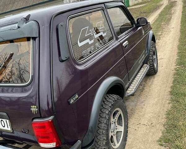 Фіолетовий ВАЗ 21213 Niva, об'ємом двигуна 1.7 л та пробігом 168 тис. км за 3800 $, фото 1 на Automoto.ua