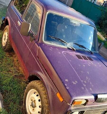Фиолетовый ВАЗ 21213 Niva, объемом двигателя 1.7 л и пробегом 180 тыс. км за 2000 $, фото 1 на Automoto.ua