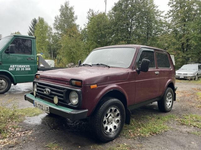 Красный ВАЗ 21213 Niva, объемом двигателя 1.6 л и пробегом 120 тыс. км за 2250 $, фото 1 на Automoto.ua
