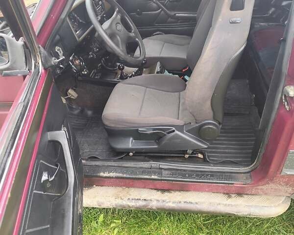 Червоний ВАЗ 21213 Niva, об'ємом двигуна 1.7 л та пробігом 100 тис. км за 2300 $, фото 1 на Automoto.ua