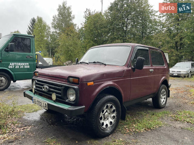 Красный ВАЗ 21213 Niva, объемом двигателя 1.57 л и пробегом 245 тыс. км за 2250 $, фото 1 на Automoto.ua