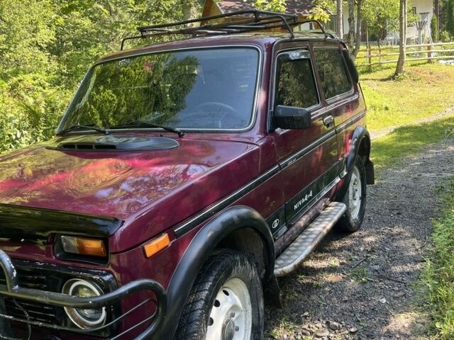 Червоний ВАЗ 21213 Niva, об'ємом двигуна 1.7 л та пробігом 47 тис. км за 3500 $, фото 1 на Automoto.ua