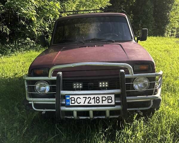 Красный ВАЗ 21213 Niva, объемом двигателя 1.7 л и пробегом 233 тыс. км за 2400 $, фото 1 на Automoto.ua