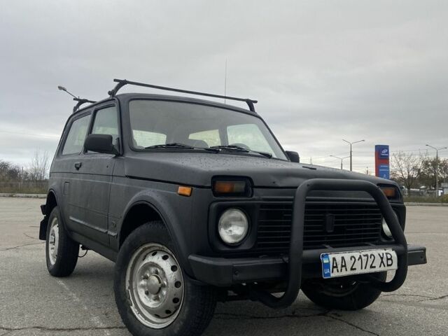 Червоний ВАЗ 21213 Niva, об'ємом двигуна 1.7 л та пробігом 250 тис. км за 999 $, фото 1 на Automoto.ua