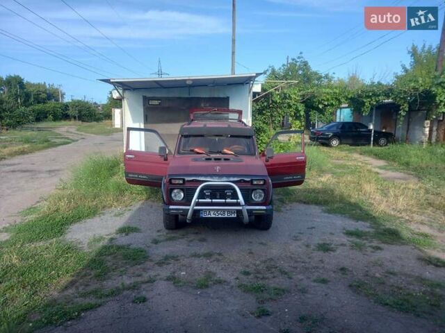 Червоний ВАЗ 21213 Niva, об'ємом двигуна 1.7 л та пробігом 173 тис. км за 2800 $, фото 1 на Automoto.ua