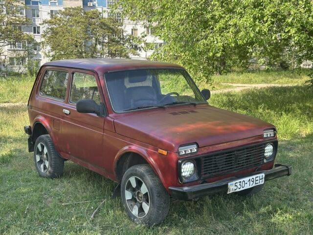 Червоний ВАЗ 21213 Niva, об'ємом двигуна 1.7 л та пробігом 200 тис. км за 1800 $, фото 1 на Automoto.ua