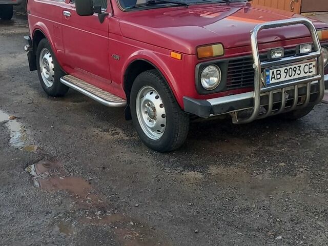 Красный ВАЗ 21213 Niva, объемом двигателя 1.7 л и пробегом 140 тыс. км за 2700 $, фото 1 на Automoto.ua
