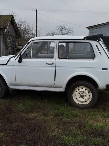 ВАЗ 21213 Niva, объемом двигателя 0 л и пробегом 181 тыс. км за 1000 $, фото 1 на Automoto.ua