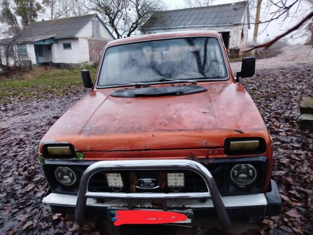 Жовтий ВАЗ 21213 Niva, об'ємом двигуна 2 л та пробігом 123 тис. км за 1500 $, фото 1 на Automoto.ua