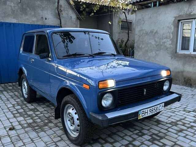 Синий ВАЗ 21213 Niva, объемом двигателя 1.7 л и пробегом 228 тыс. км за 3450 $, фото 1 на Automoto.ua