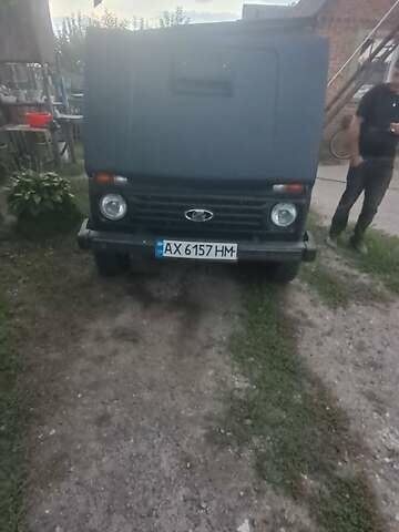 Синий ВАЗ 21213 Niva, объемом двигателя 1.69 л и пробегом 179 тыс. км за 2100 $, фото 1 на Automoto.ua