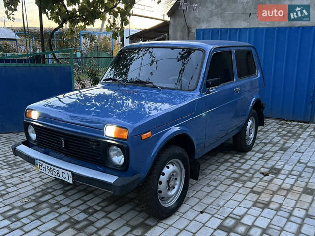 Синий ВАЗ 21213 Niva, объемом двигателя 1.7 л и пробегом 228 тыс. км за 3450 $, фото 1 на Automoto.ua
