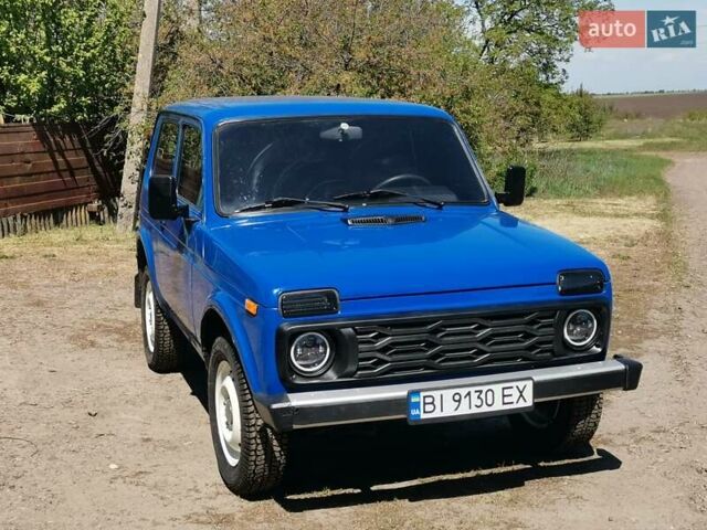 Синий ВАЗ 21213 Niva, объемом двигателя 1.7 л и пробегом 130 тыс. км за 3500 $, фото 1 на Automoto.ua