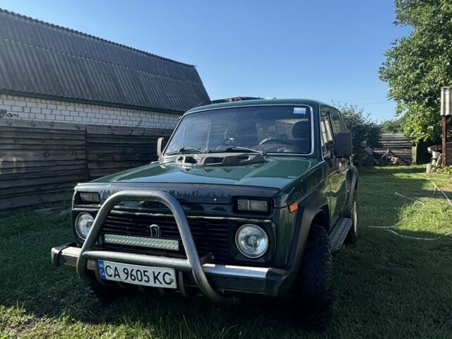 Зеленый ВАЗ 21213 Niva, объемом двигателя 1.7 л и пробегом 200 тыс. км за 2500 $, фото 1 на Automoto.ua