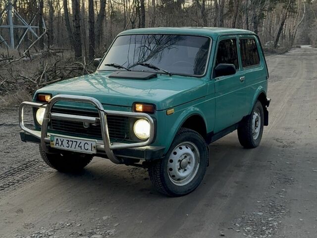 Зеленый ВАЗ 21213 Niva, объемом двигателя 1.6 л и пробегом 100 тыс. км за 2350 $, фото 1 на Automoto.ua