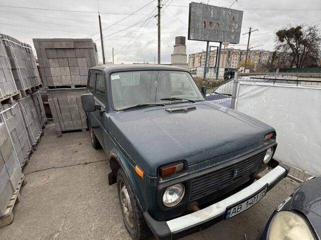 Зеленый ВАЗ 21213 Niva, объемом двигателя 1.7 л и пробегом 150 тыс. км за 1500 $, фото 1 на Automoto.ua