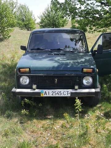 Зеленый ВАЗ 21213 Niva, объемом двигателя 1.69 л и пробегом 290 тыс. км за 1650 $, фото 1 на Automoto.ua