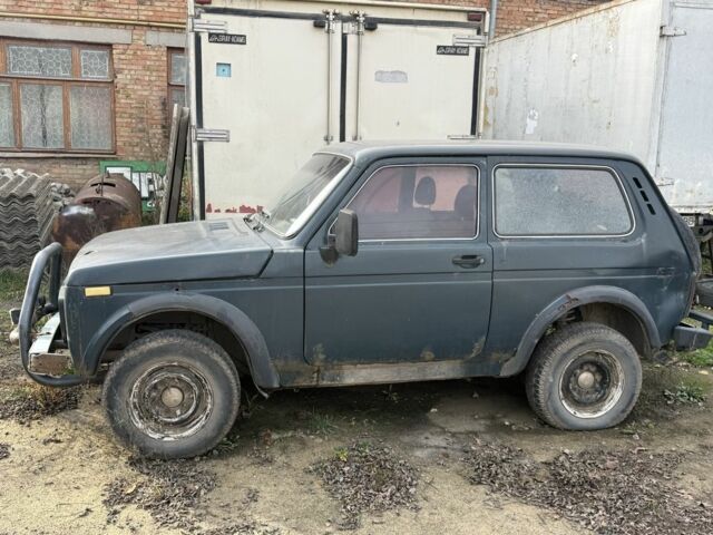 Зеленый ВАЗ 21213 Niva, объемом двигателя 1.6 л и пробегом 120 тыс. км за 1800 $, фото 1 на Automoto.ua
