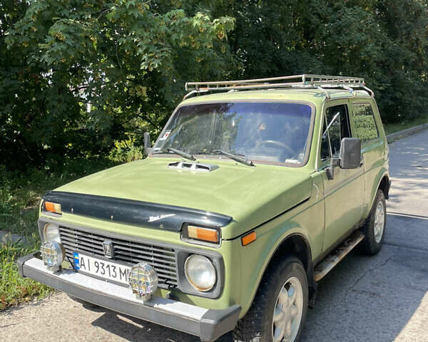 Зеленый ВАЗ 21213 Niva, объемом двигателя 1.7 л и пробегом 157 тыс. км за 2500 $, фото 1 на Automoto.ua