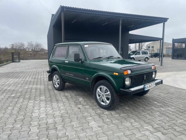 Зеленый ВАЗ 21213 Niva, объемом двигателя 1.7 л и пробегом 170 тыс. км за 2800 $, фото 1 на Automoto.ua