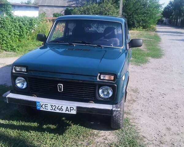 Зеленый ВАЗ 21213 Niva, объемом двигателя 1.69 л и пробегом 200 тыс. км за 2600 $, фото 1 на Automoto.ua