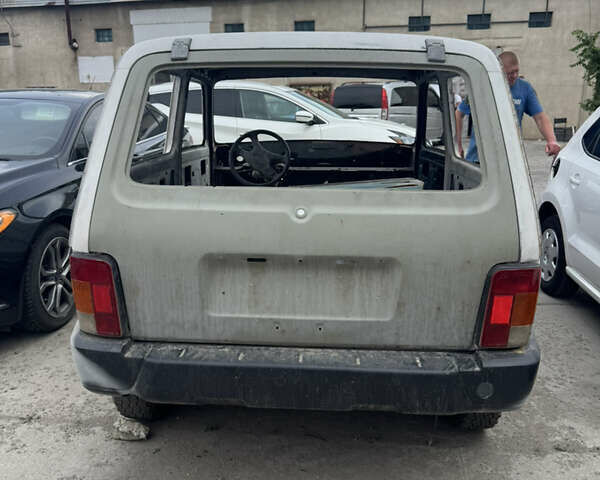 Зеленый ВАЗ 21213 Niva, объемом двигателя 1.69 л и пробегом 121 тыс. км за 1200 $, фото 1 на Automoto.ua
